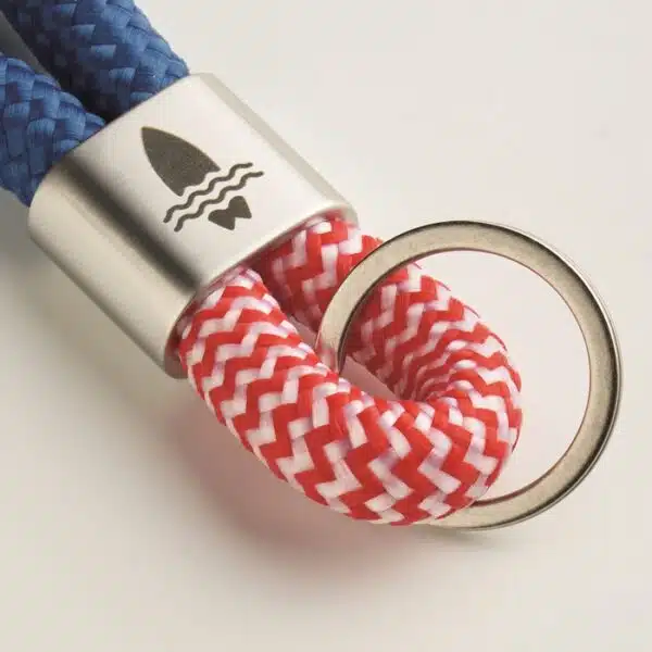 Trendy en stijlvolle sleutelhanger met koord en logo middels gravure - Afbeelding 9